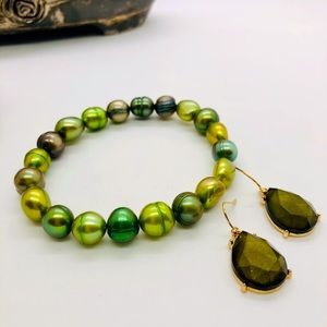 Vintage Green Pearl Bracelet & Earrings